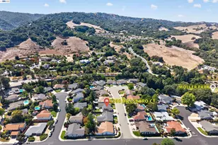 7918 Hillsboro Ct, Pleasanton, CA 94588 - Photo 37
