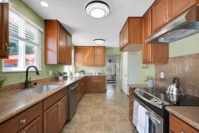 248 Louette Ct, San Lorenzo, CA 94541 - Photo 19