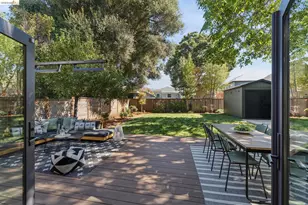 2413 Browning St, Berkeley, CA 94702 - Photo 39