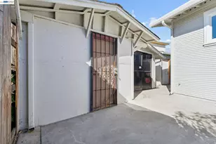 1417 102nd Ave, Oakland, CA 94603 - Photo 29