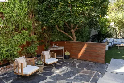 5377 Bryant Ave, Oakland, CA 94618 - Photo 9