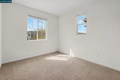 1043 Ashbridge Bay Dr, Pittsburg, CA 94565 - Photo 19