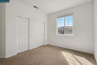 1043 Ashbridge Bay Dr, Pittsburg, CA 94565 - Photo 17
