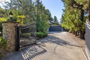 81 Elysian Fields Dr, Oakland, CA 94605 - Photo 47