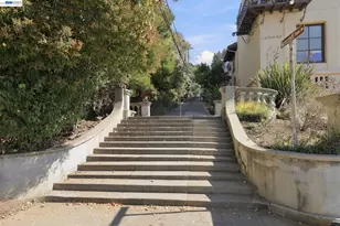 2 Panoramic Way, Berkeley, CA 94704 - Photo 23