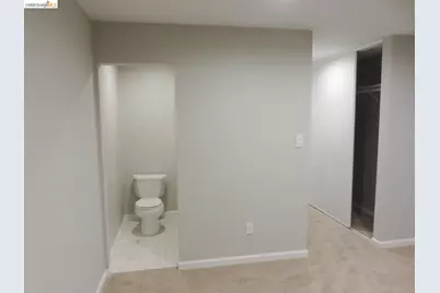 325 Kitty Hawk Rd #304, Alameda, CA 94501 - Photo 25