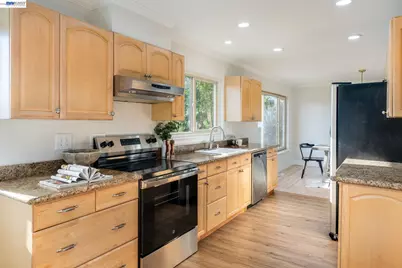 3636 Arcadian Dr, Castro Valley, CA 94546 - Photo 19