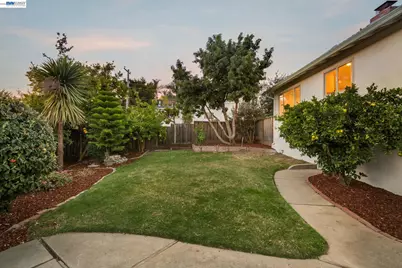 3636 Arcadian Dr, Castro Valley, CA 94546 - Photo 45