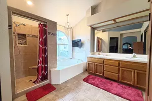 8800 Crusheen Way, Sacramento, CA 95828 - Photo 21