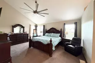 8800 Crusheen Way, Sacramento, CA 95828 - Photo 19