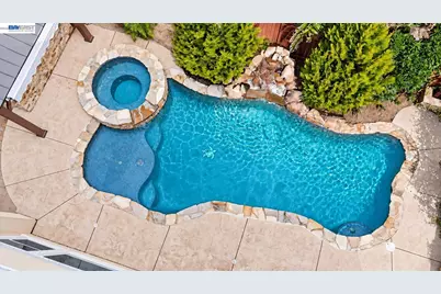 565 Fallsburg Court, Brentwood, CA 94513 - Photo 3
