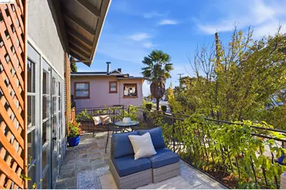 5056 Fairfax Ave, Oakland, CA 94601 - Photo 5