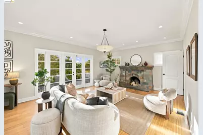 5056 Fairfax Ave, Oakland, CA 94601 - Photo 3