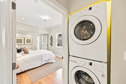 5056 Fairfax Ave, Oakland, CA 94601 - Photo 21