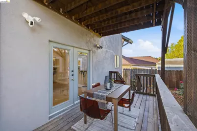 5056 Fairfax Ave, Oakland, CA 94601 - Photo 11