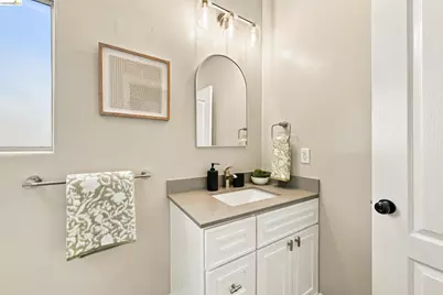5056 Fairfax Ave, Oakland, CA 94601 - Photo 37