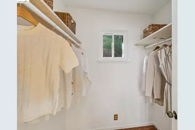 7094 Pinehaven Rd, Oakland, CA 94611 - Photo 19