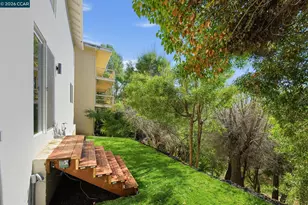 9421 Castlewood St, Oakland, CA 94605 - Photo 29