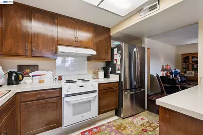 1549 Oakmont Dr #4, Walnut Creek, CA 94595 - Photo 11