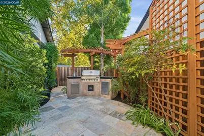 2324 Stewart Ave, Walnut Creek, CA 94596 - Photo 45