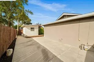7711 Firebrand Dr, Dublin, CA 94568 - Photo 39