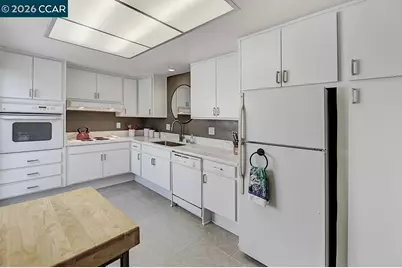 1108 Skycrest Dr #2, Walnut Creek, CA 94595 - Photo 9