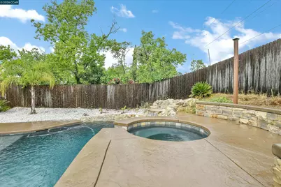 196 Bittercreek Dr, Folsom, CA 95630 - Photo 35