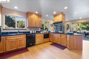 4756 Sequoyah Rd, Oakland, CA 94605 - Photo 15