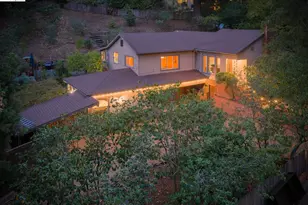 6819 Pinehaven Rd, Oakland, CA 94611 - Photo 53