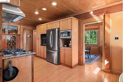 6819 Pinehaven Rd, Oakland, CA 94611 - Photo 19