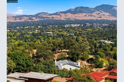 20 Surmont Ct, Lafayette, CA 94549 - Photo 91