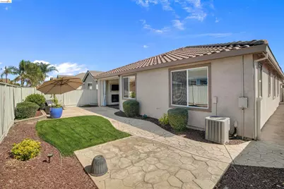 9833 Key West Way, Discovery Bay, CA 94505 - Photo 5