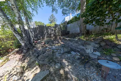 40 Harbord Ct, Oakland, CA 94618 - Photo 19