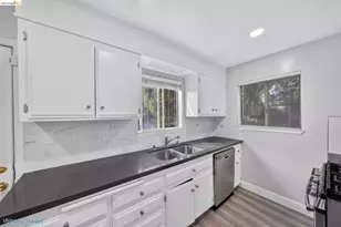 5445 Crittenden St, Oakland, CA 94601 - Photo 15