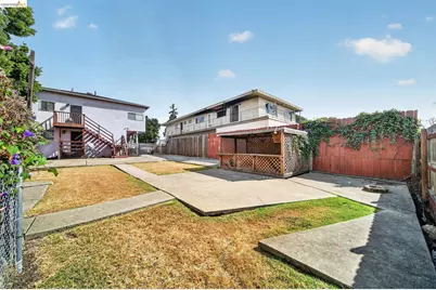 5445 Crittenden St, Oakland, CA 94601 - Photo 23