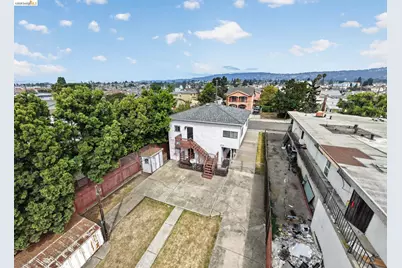 5445 Crittenden St, Oakland, CA 94601 - Photo 31