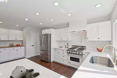 6279 Leona  St, Oakland, CA 94605 - Photo 29