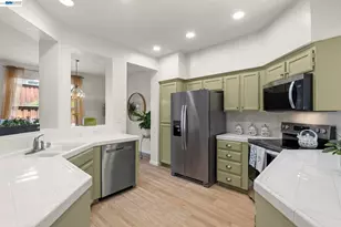 10706 Ian Ln, Dublin, CA 94568 - Photo 11