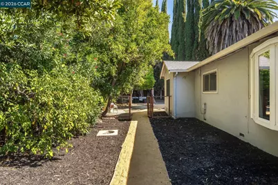 48 Kingston Pl, Walnut Creek, CA 94597 - Photo 45