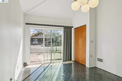 527 Capistrano, Oakland, CA 94603 - Photo 19