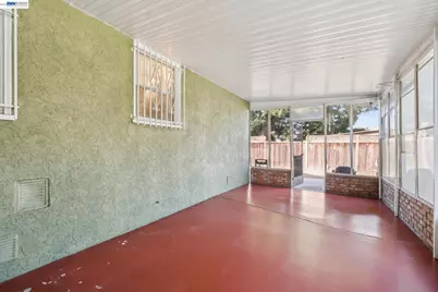 527 Capistrano, Oakland, CA 94603 - Photo 31