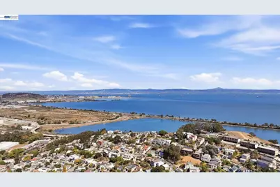624 Sierra Point Rd, Brisbane, CA 94005 - Photo 39