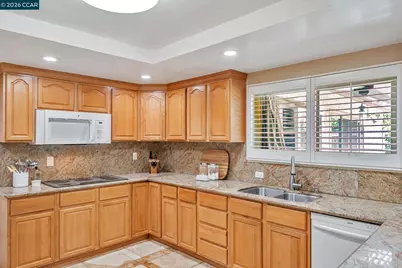 570 Zephyr Cir, Danville, CA 94526 - Photo 11