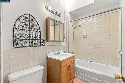 219 Hillcrest Dr, Daly City, CA 94014 - Photo 27