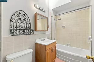 219 Hillcrest Dr, Daly City, CA 94014 - Photo 27