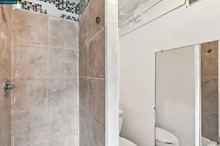 219 Hillcrest Dr, Daly City, CA 94014 - Photo 39
