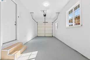 27745 Andrea St, Hayward, CA 94541 - Photo 33