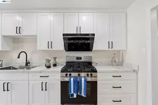 27745 Andrea St, Hayward, CA 94541 - Photo 15