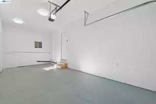 27745 Andrea St, Hayward, CA 94541 - Photo 35