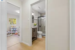 27745 Andrea St, Hayward, CA 94541 - Photo 19